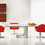 NIEMEYER TABLE