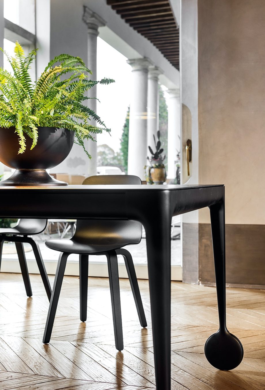 SUBSTANCE CHAIR