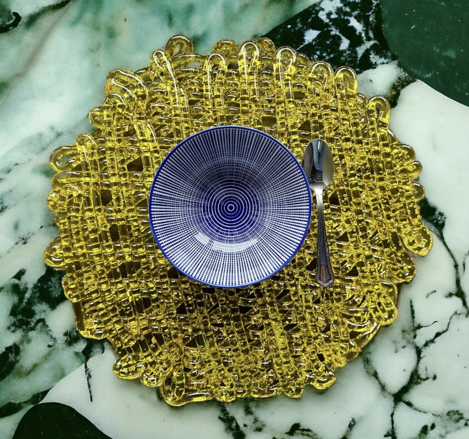 TABLE MAT OwoTre
